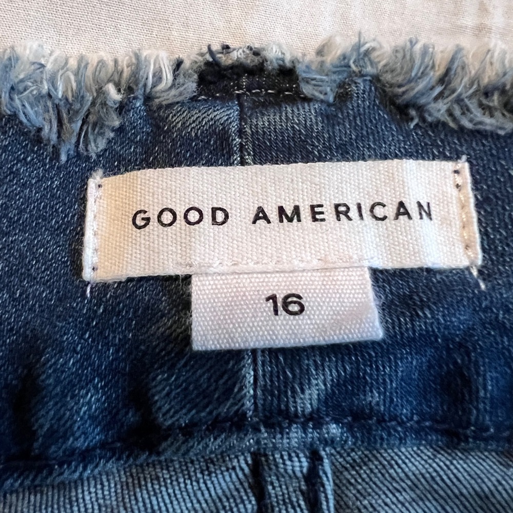 Good American Good Legs Skinny Jeans – Size 16 – Inseam 28 (Blue610) - Picture 3 of 5